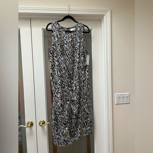 NWT Nordstrom Rack b/w patterned midi dress
